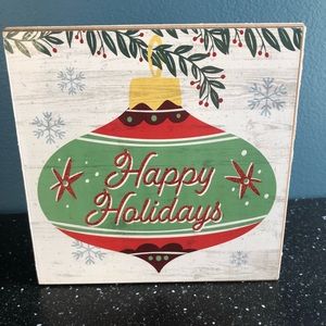 Happy holidays decor NWT